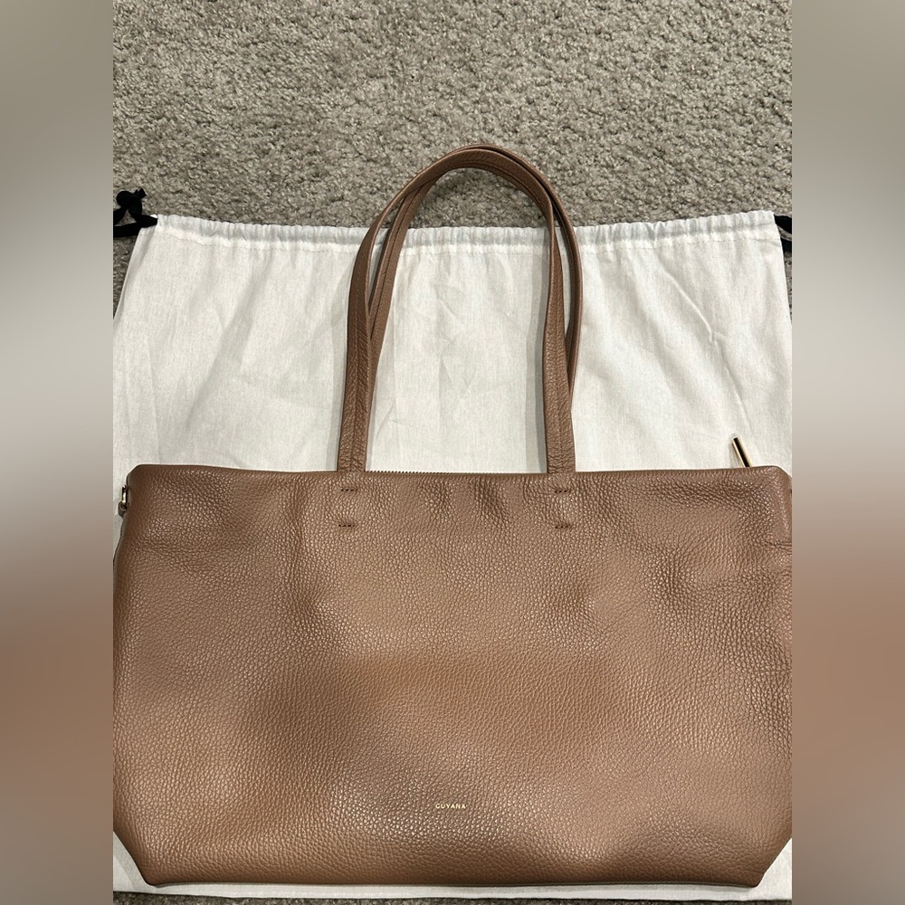 Cuyana easy zipper tote small